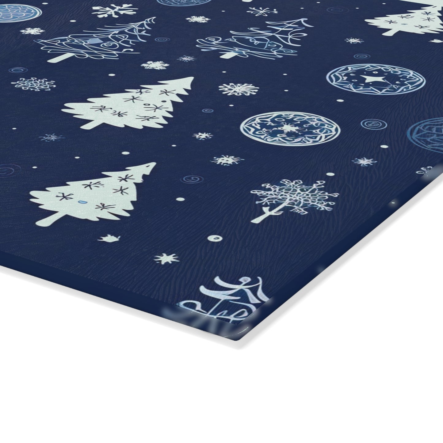 Holiday Glass Cutting Board – Winter Tree & Snowflake Design (2 Sizes)